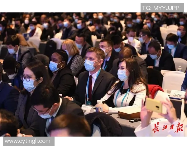 深圳篮球队的蜕变之路:从传统强队到现代化竞技新标杆 深圳篮球队的蜕变之路:从传统强队到现代化竞技新标杆