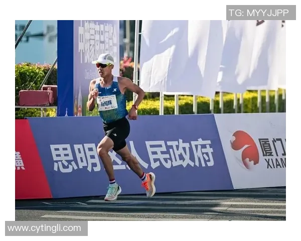 重庆网球队反击之路:胜利与失误交织的精彩赛季回顾 重庆网球队反击之路:胜利与失误交织的精彩赛季回顾